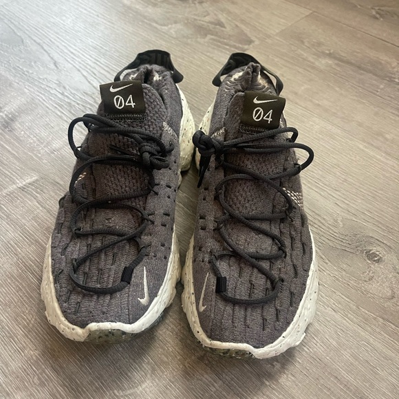 Women’s Nike Space Hippie 04 - Picture 3 of 6